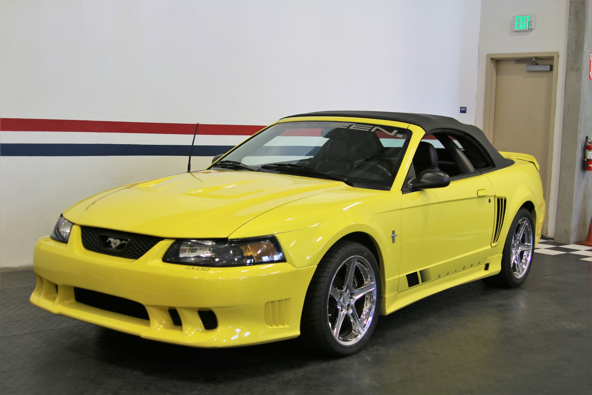 Used-2001-Ford-Mustang-Saleen-SC