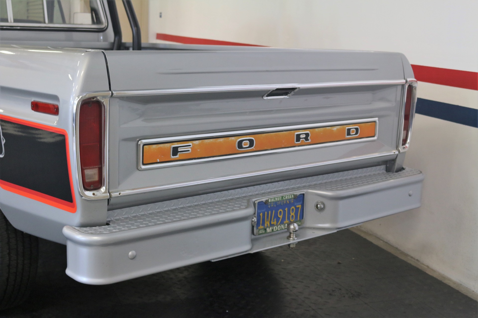 Used-1979-Ford-F250-Indy-Pace-Truck
