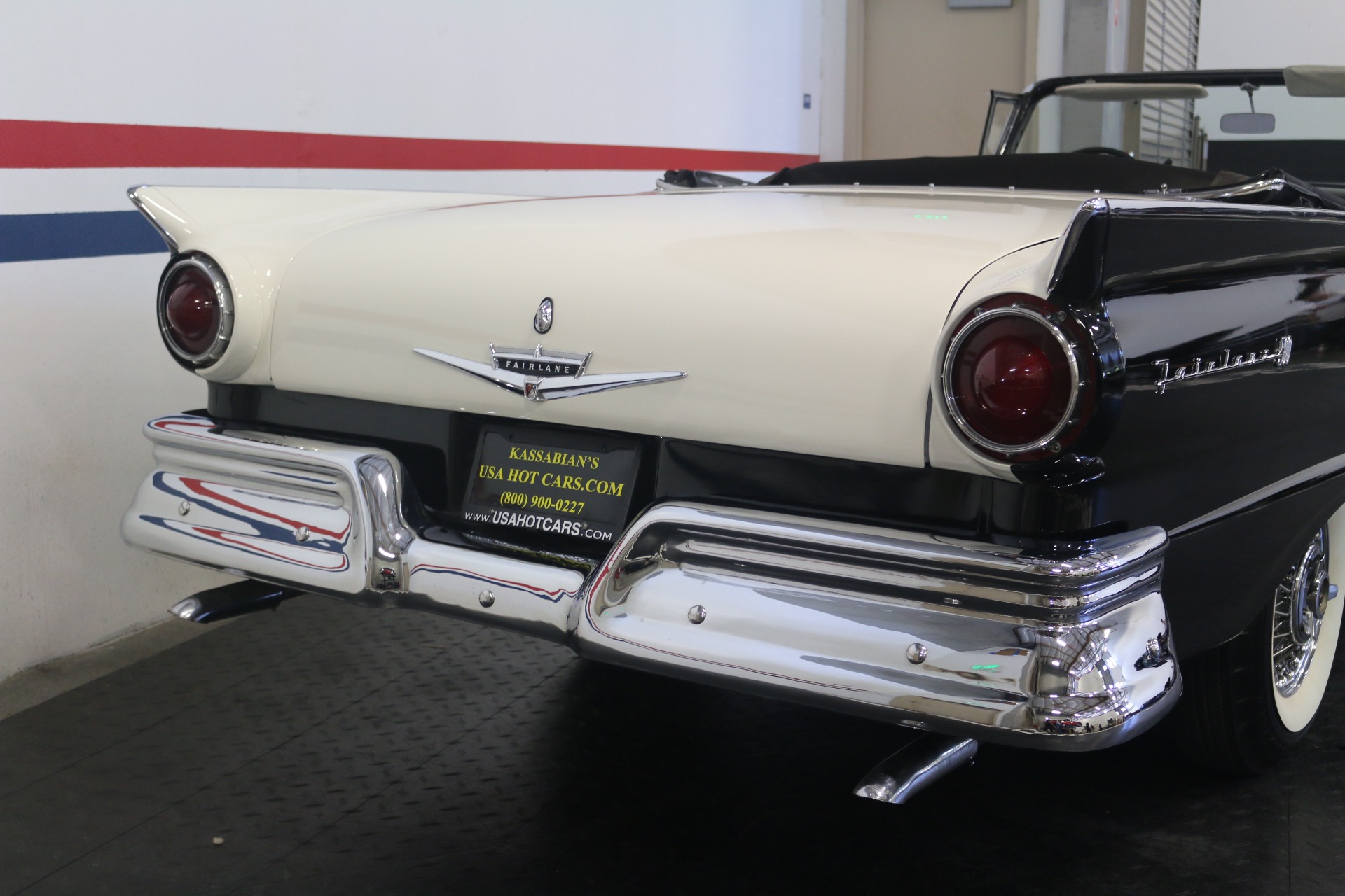 Used-1957-Ford-Fairlane-500-Convertible