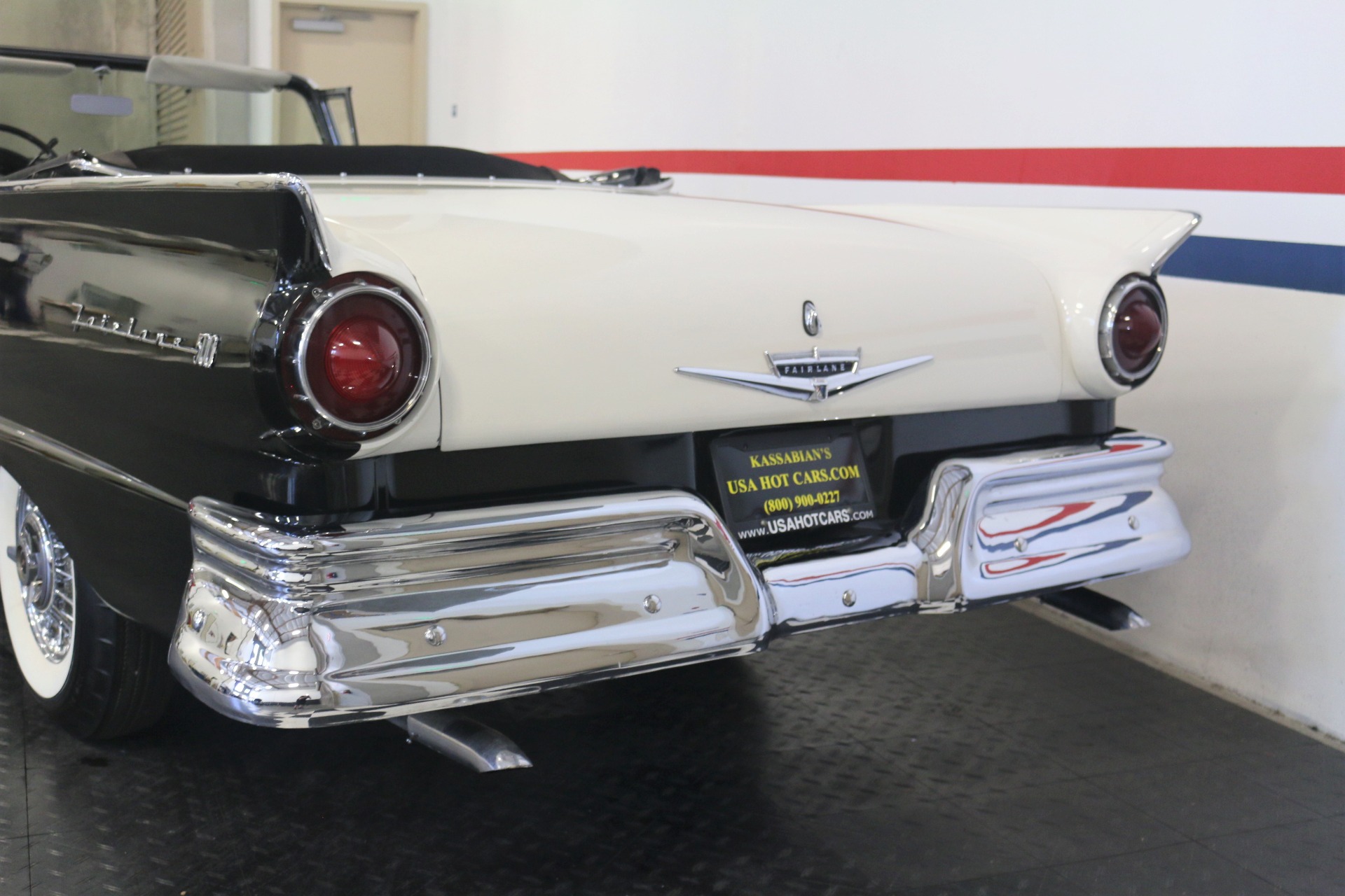 Used-1957-Ford-Fairlane-500-Convertible