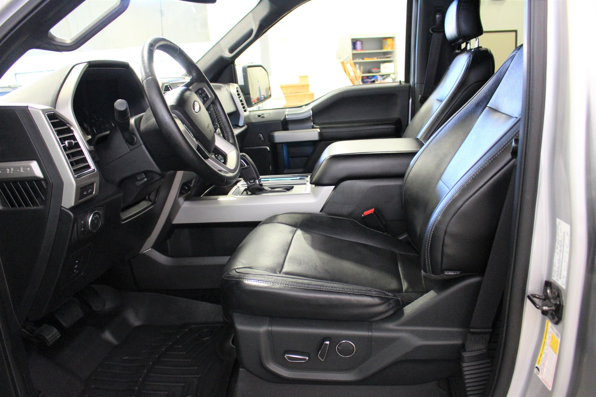 Used-2015-FORD-F150-4X4-SUPERCREW-4X4