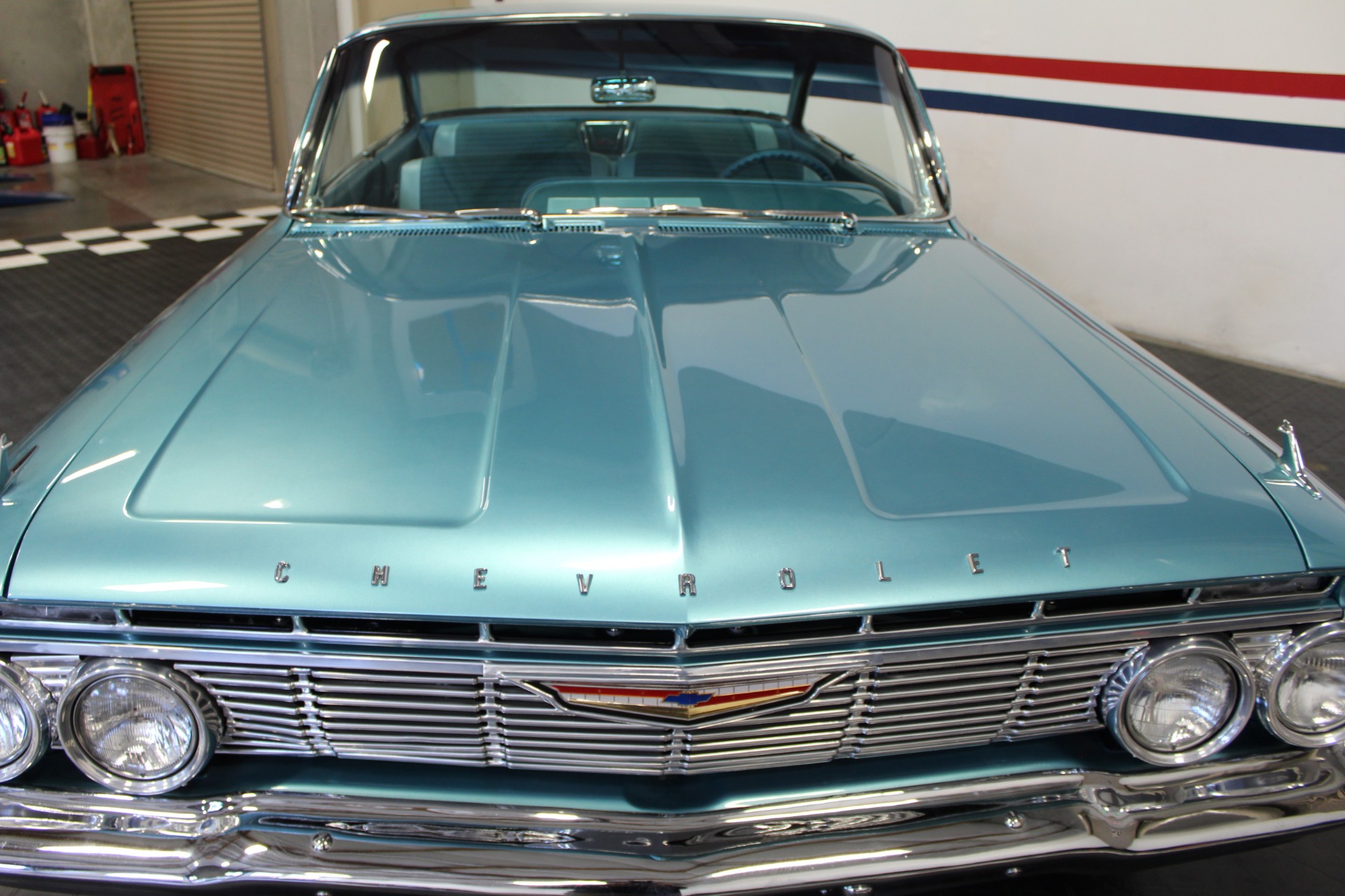 Used-1961-Chevrolet-Impala-Bubble-Top